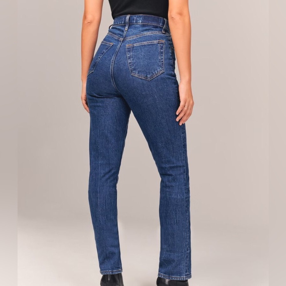 Abercrombie The 90s Slim Straight Ultra High Rise Jean 35 20R BNWT